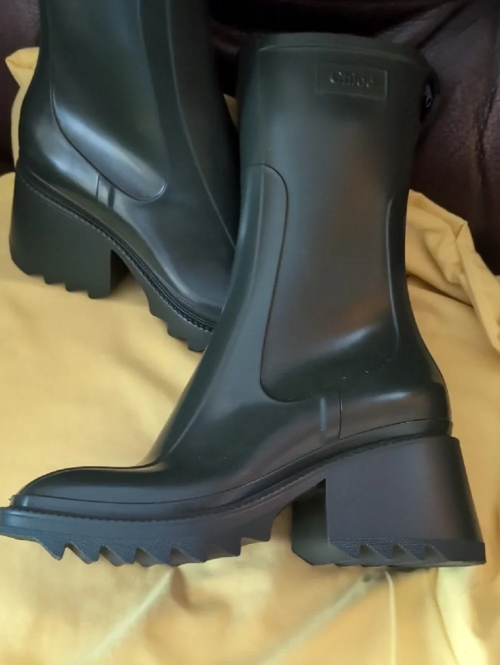 CHLOE Women's Forest Green Chunky Rain Boots